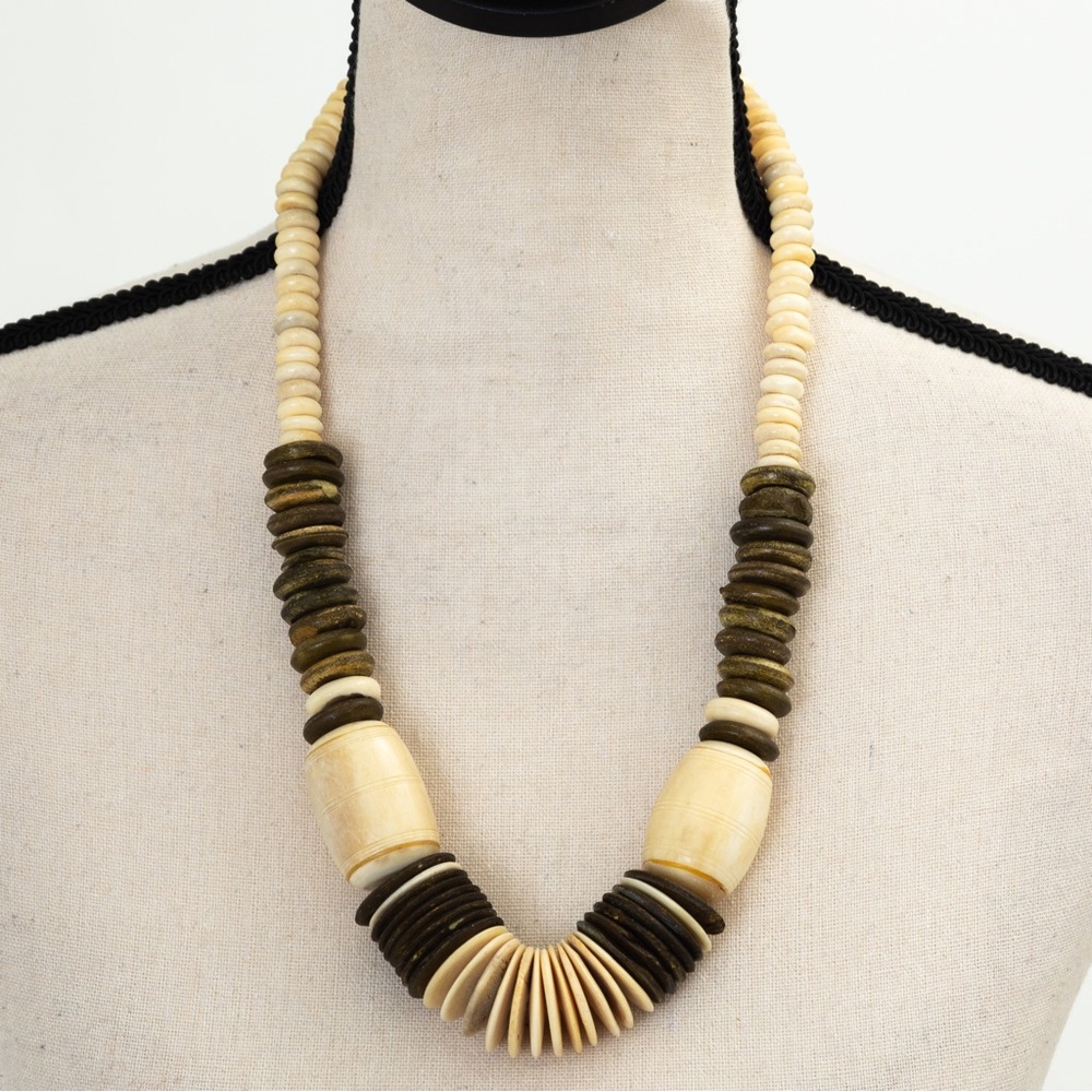 Vintage 80s bold chunky tribal vibe statement necklace wood & bone look neutral - Picture 8 of 10